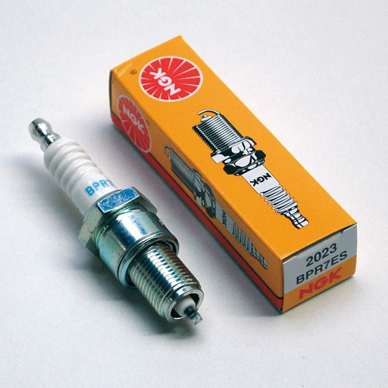 NGK BPR7ES spark plug