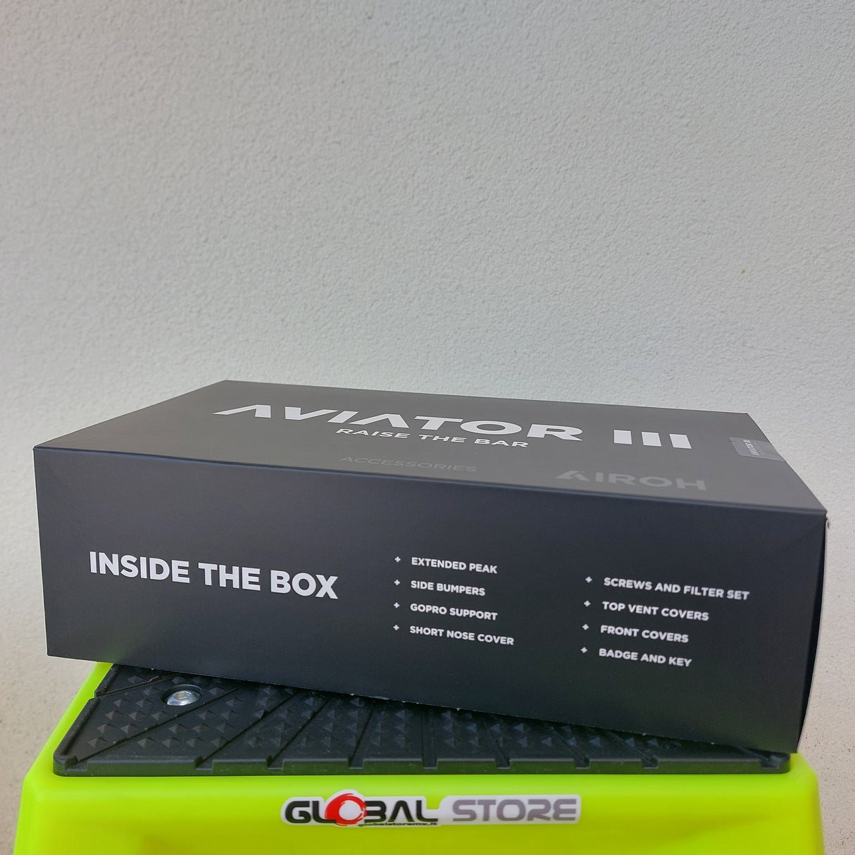 Airoh Aviator 3 BURNOUT Helmet