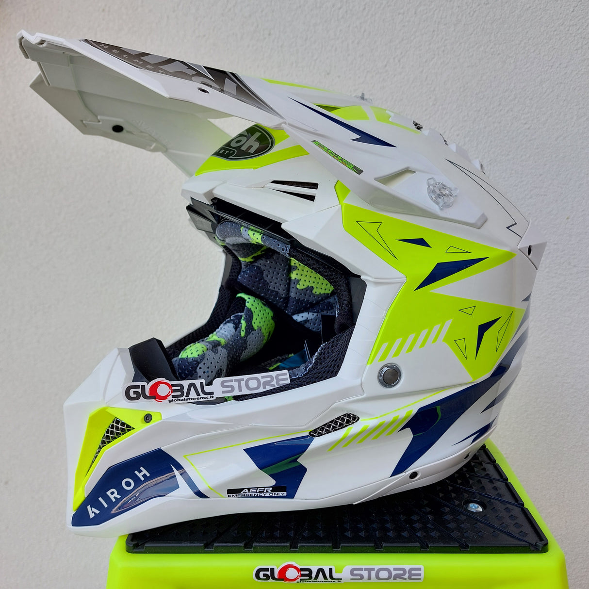 Airoh Aviator 3 SPIN Helmet - Yellow/Blue Gloss