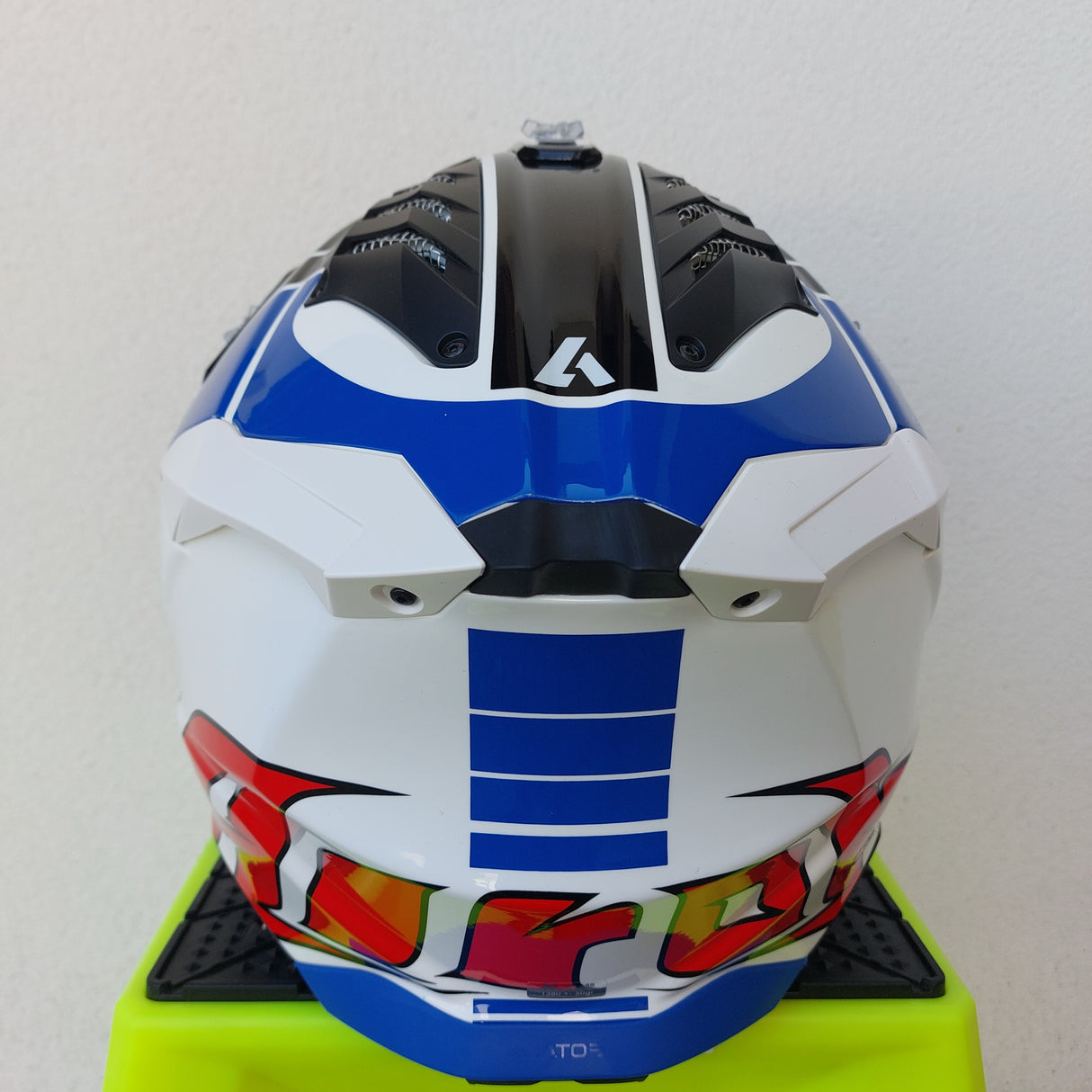 Airoh Aviator 3 PUSH Helmet - Blue/Red Gloss