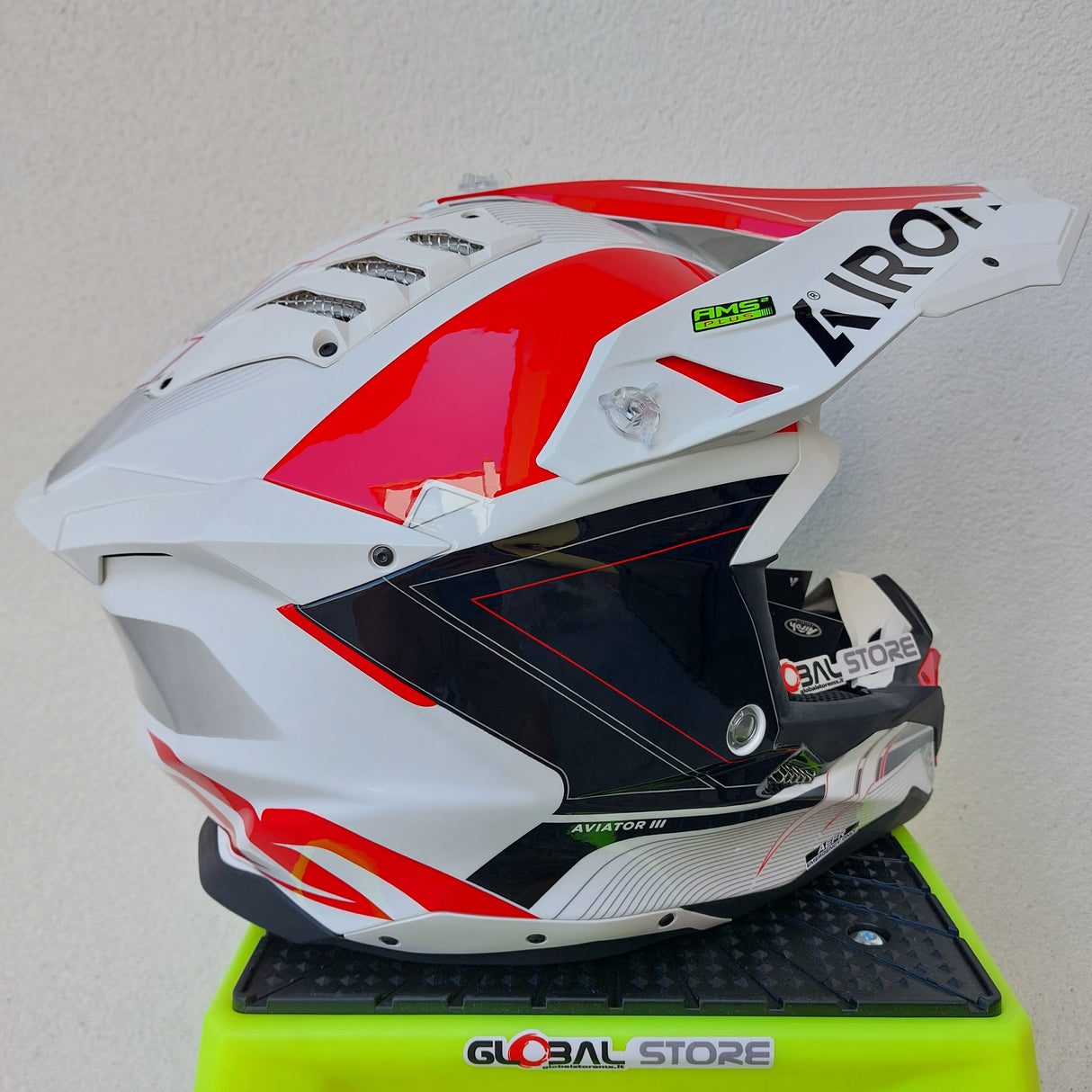 Airoh Aviator 3 SABER Helmet - Red Gloss