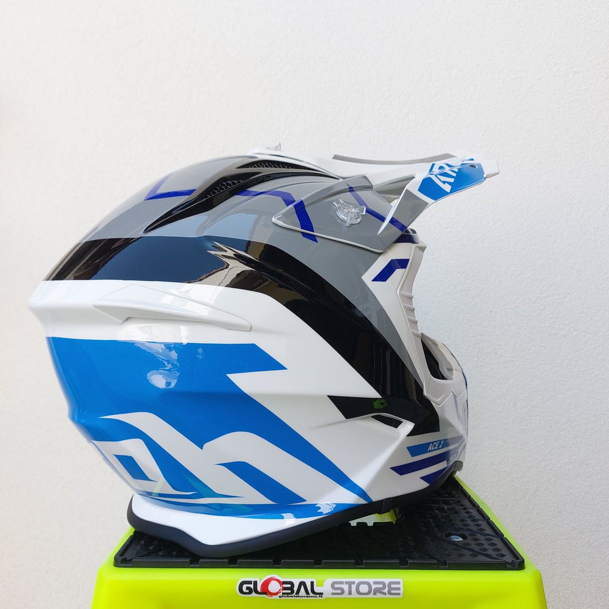 Airoh AVIATOR ACE 2 GROUND helmet - Blue Gloss