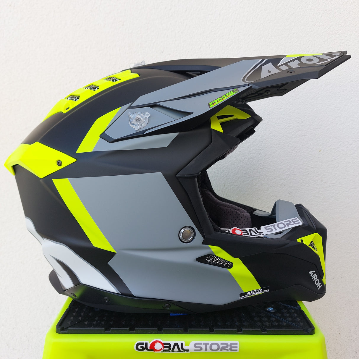 Airoh Aviator 3 GLORY Helmet - Yellow Matt